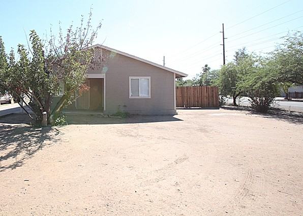 2601 N 10th St - Photo 2 of 23