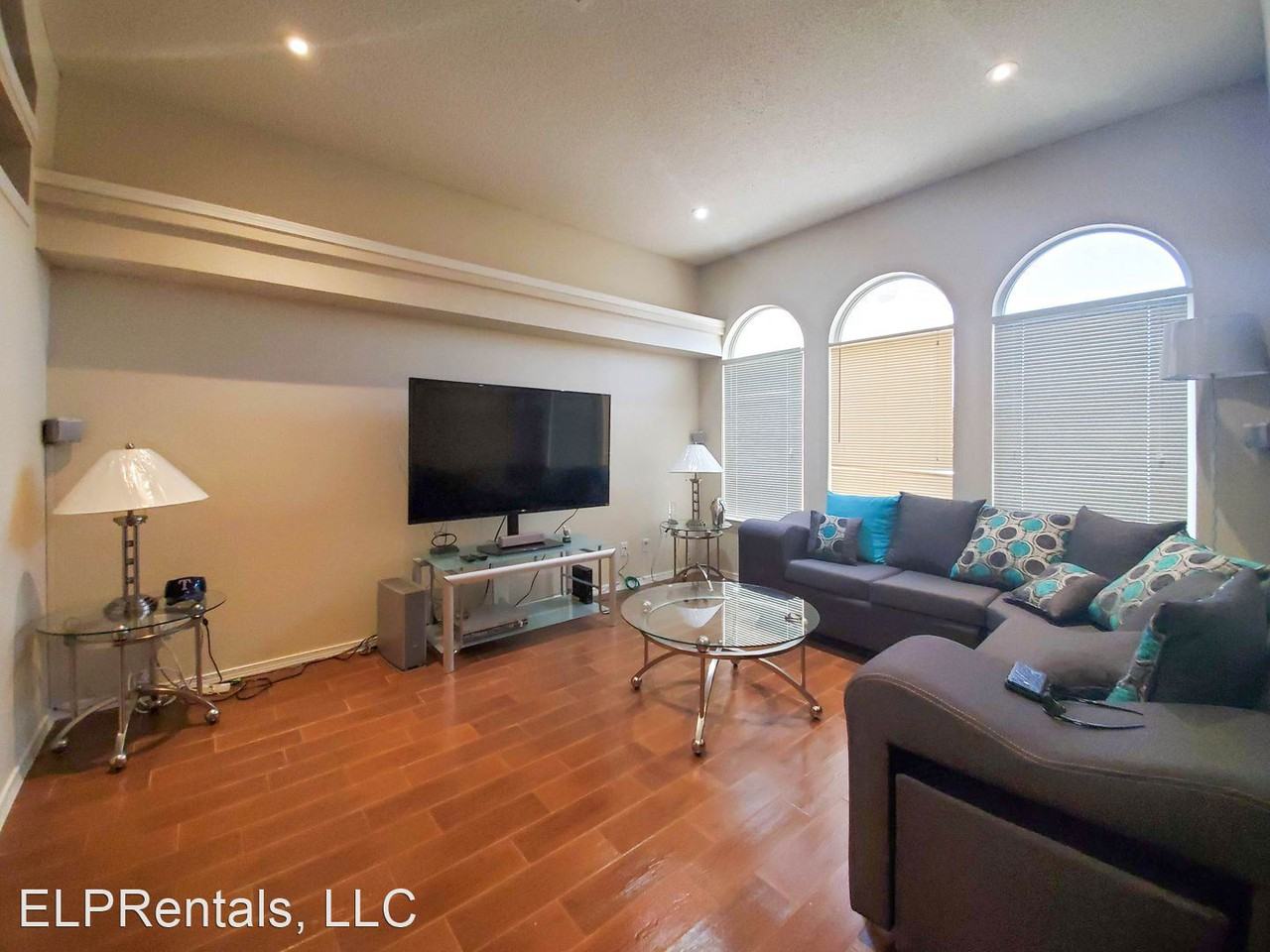 2297 Lisa Sherr St - Photo 2 of 11