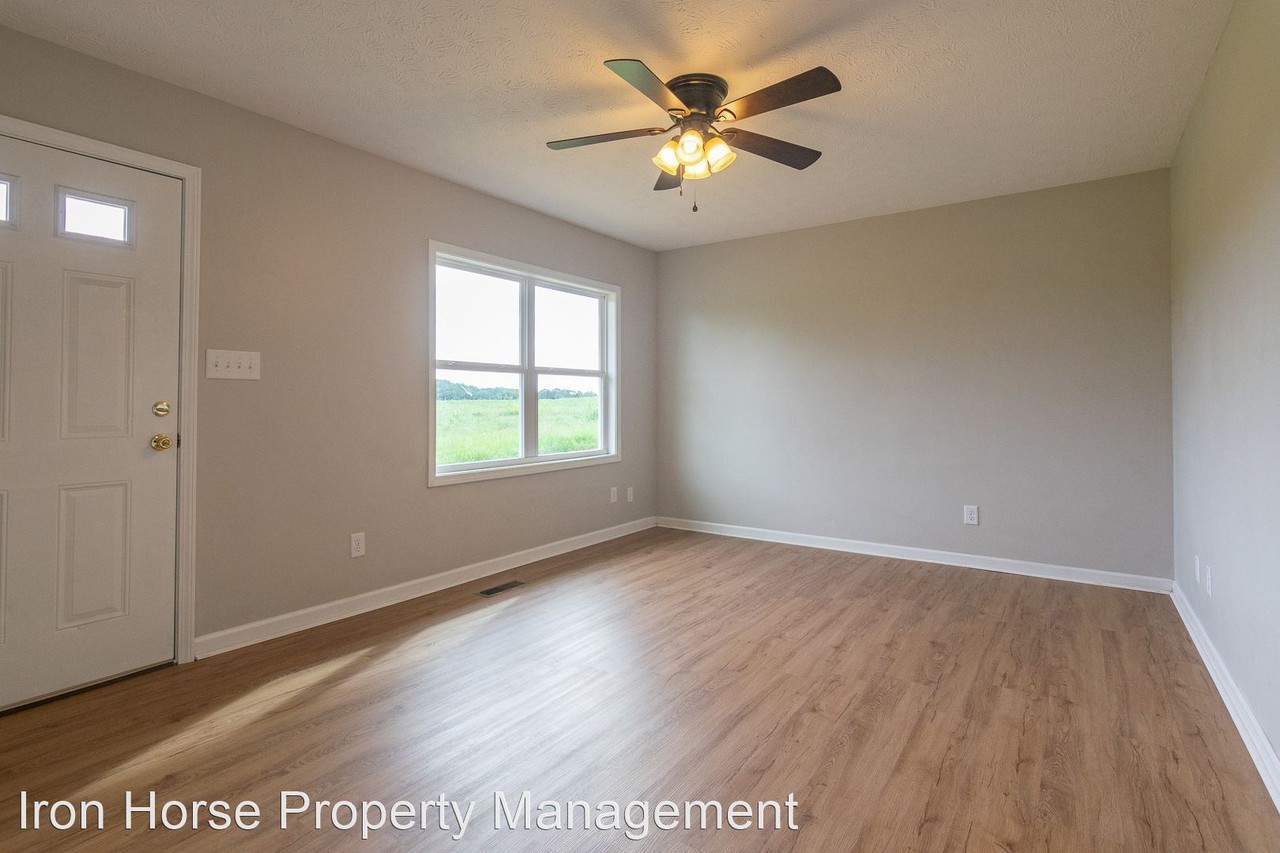 2927 Greensboro Hwy - Photo 3 of 15