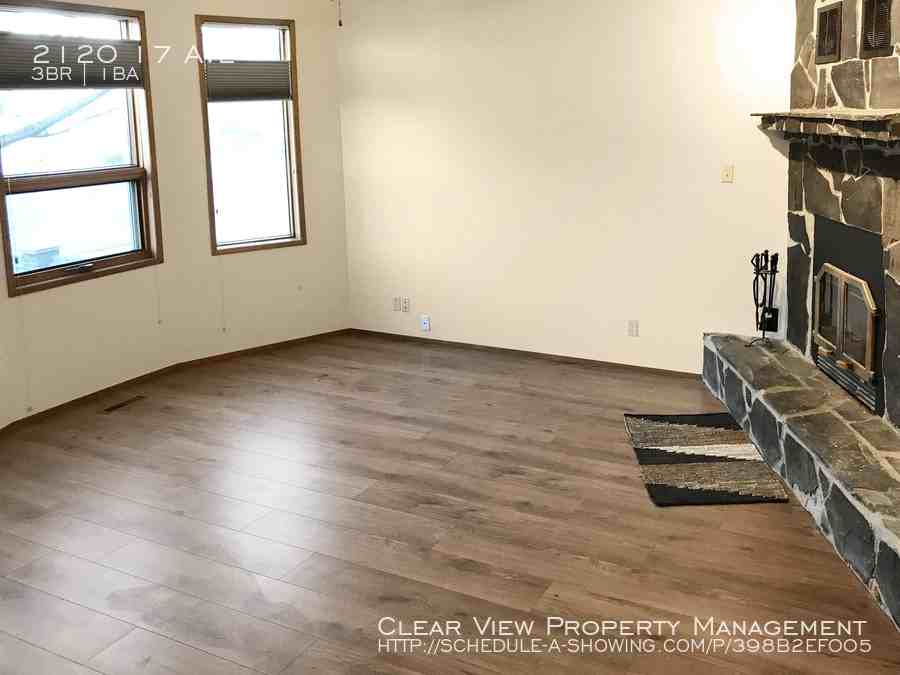 2120 17 Ave - Photo 2 of 18