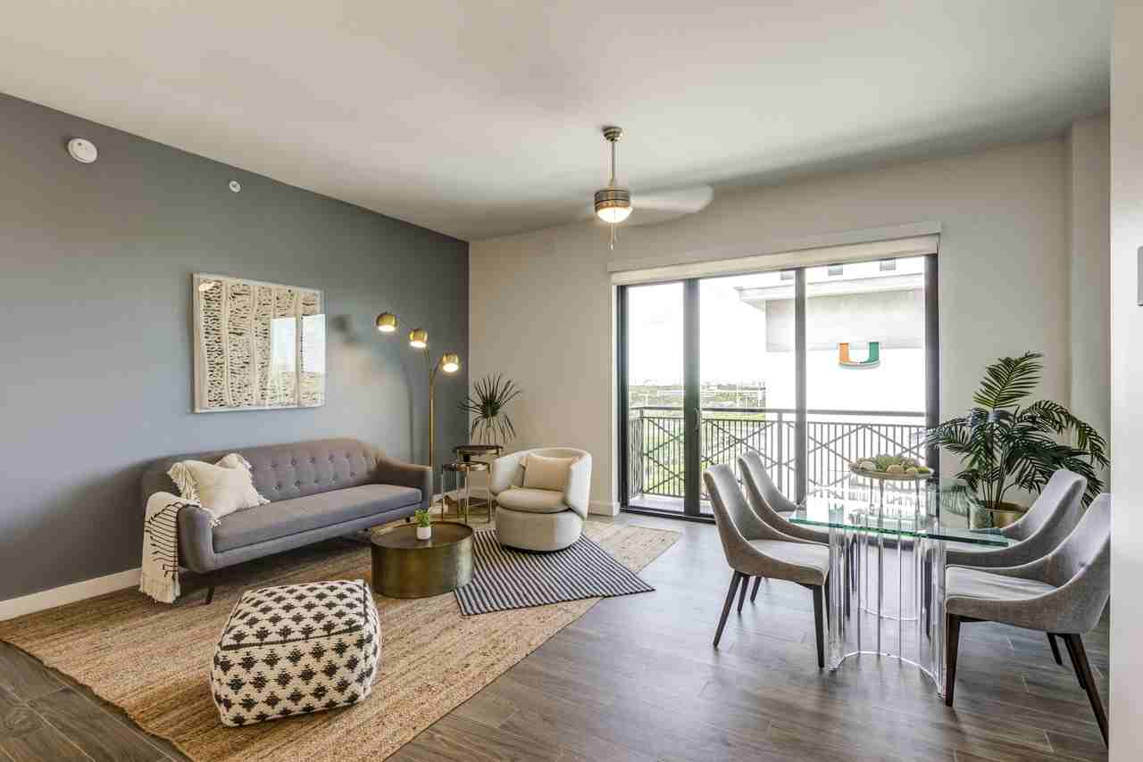 The Residences at Thesis - Photo 7 of 20