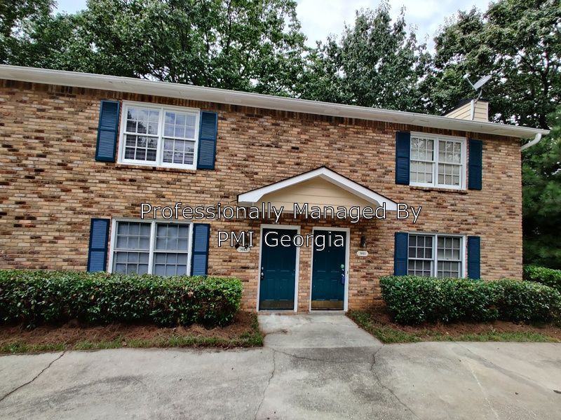 3013 Spruce Cir - Photo 2 of 21