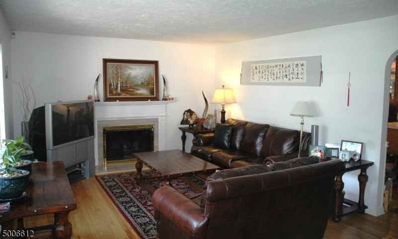 5 Springbrook Rd - Photo 2 of 6