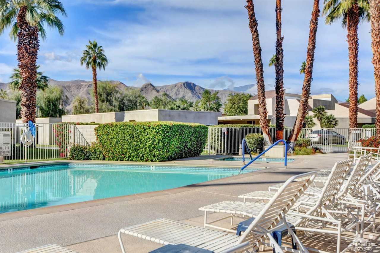 71933 Eleanora Ln - Photo 3 of 47