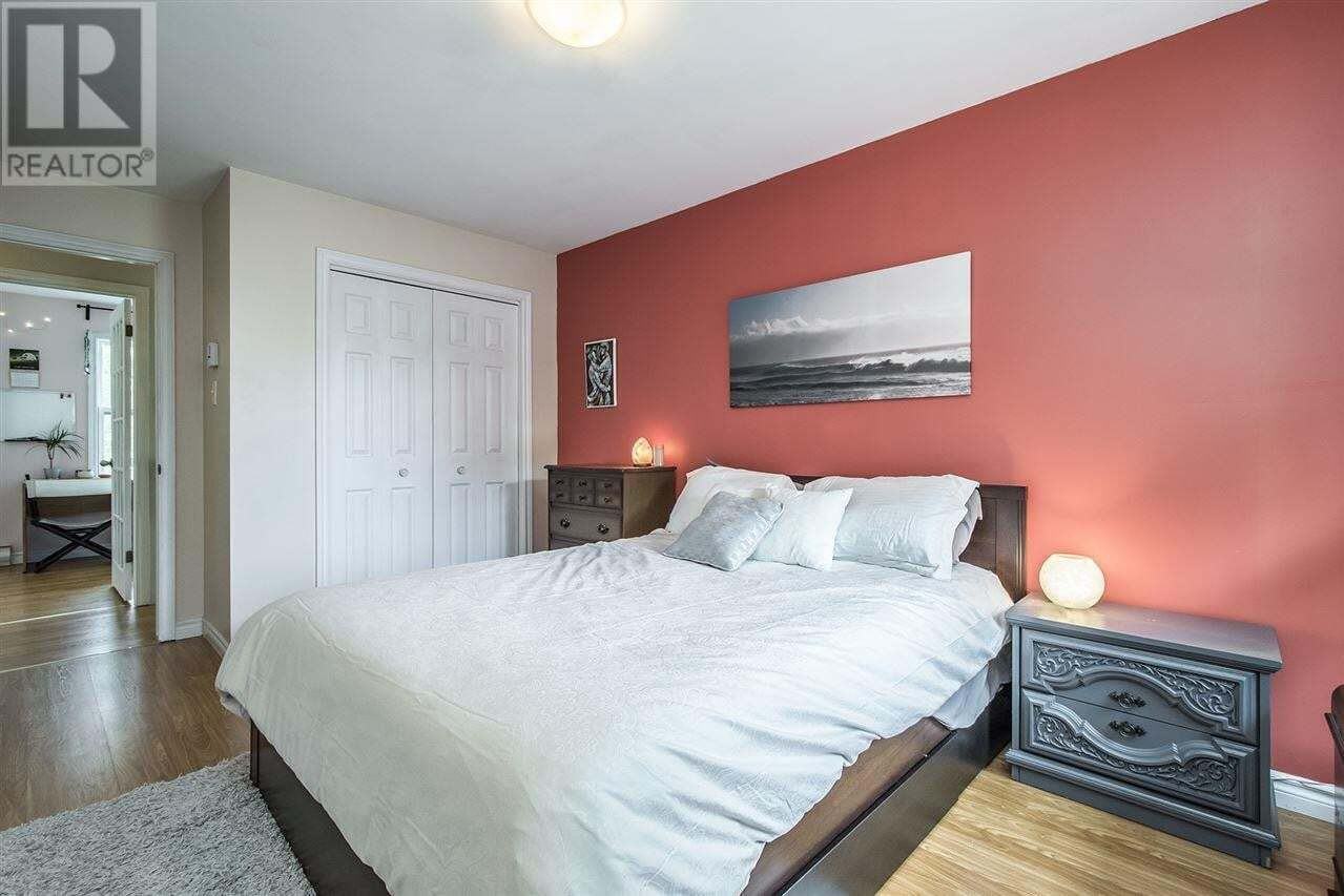 3299 Connaught Avenue - Photo 3 of 8