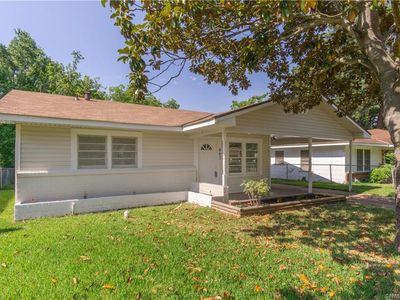 443 Browning St - Photo 2 of 17