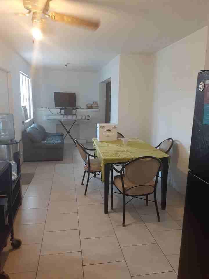 4111 Stirling Road - Photo 5 of 9