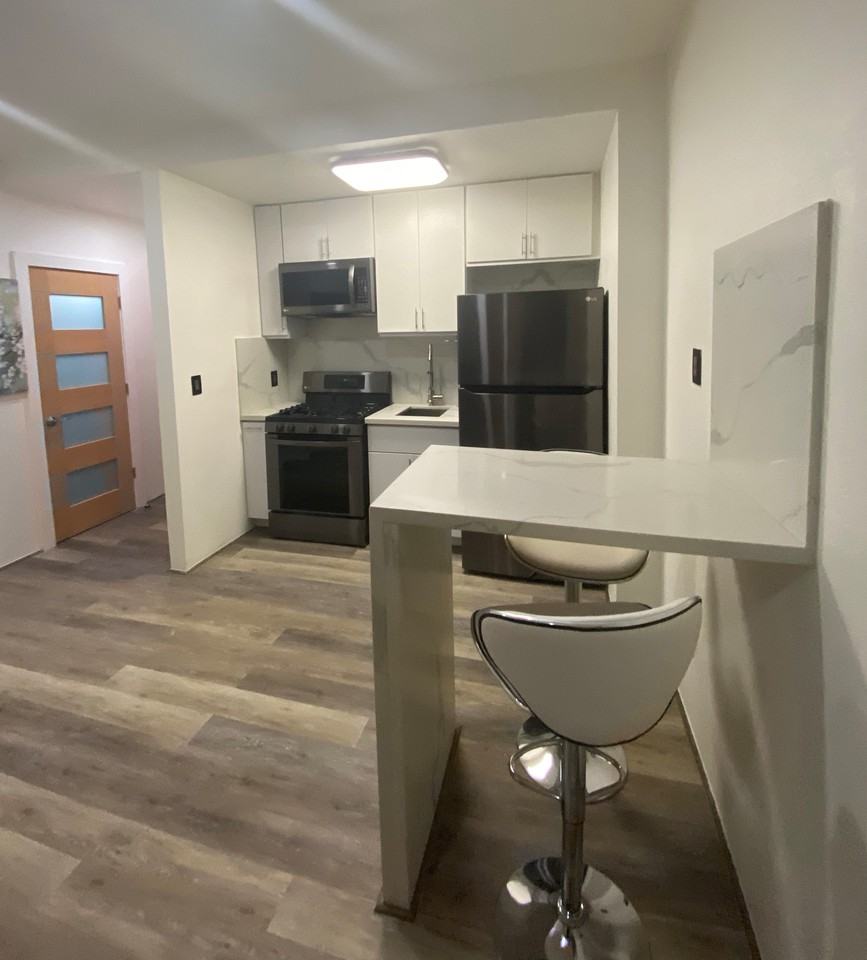 1929 26th Avenue #10 - Photo 3 of 11