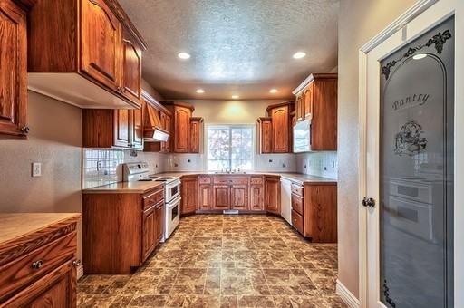 13067 Skyview St - Photo 3 of 11