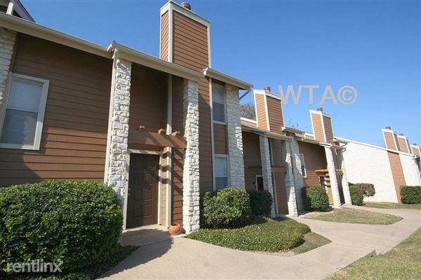 Congress / Stassney - Photo 2 of 6