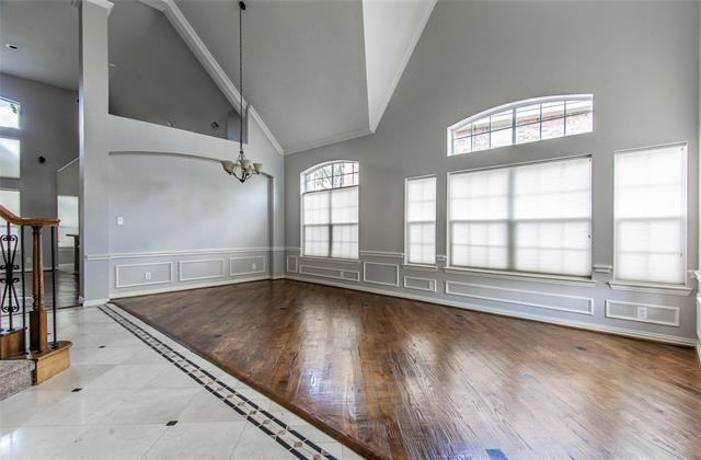 1001 Carlsbad Dr - Photo 3 of 35