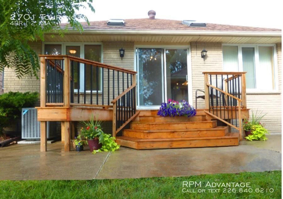 2701 Tourangeau Rd - Photo 2 of 21