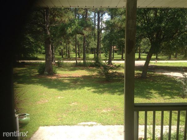 22220 Longleaf Dr - Photo 2 of 10