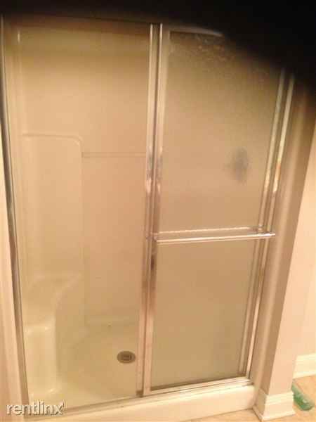 22220 Longleaf Dr - Photo 3 of 10