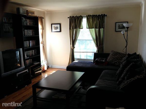 Nelson Court Apartments - Photo 2 of 10