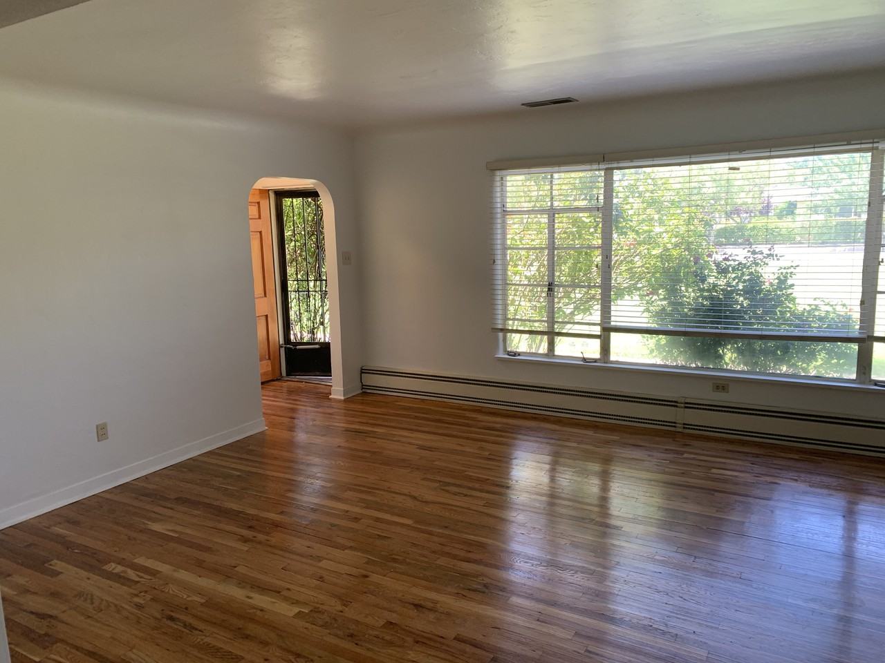 1020 Silver Ave Sw - Photo 5 of 18