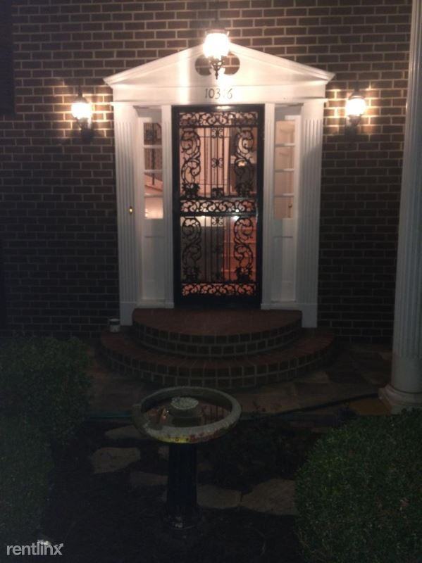 10316 Georgetown Pike - Photo 2 of 35