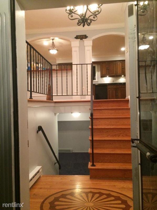 10316 Georgetown Pike - Photo 3 of 35