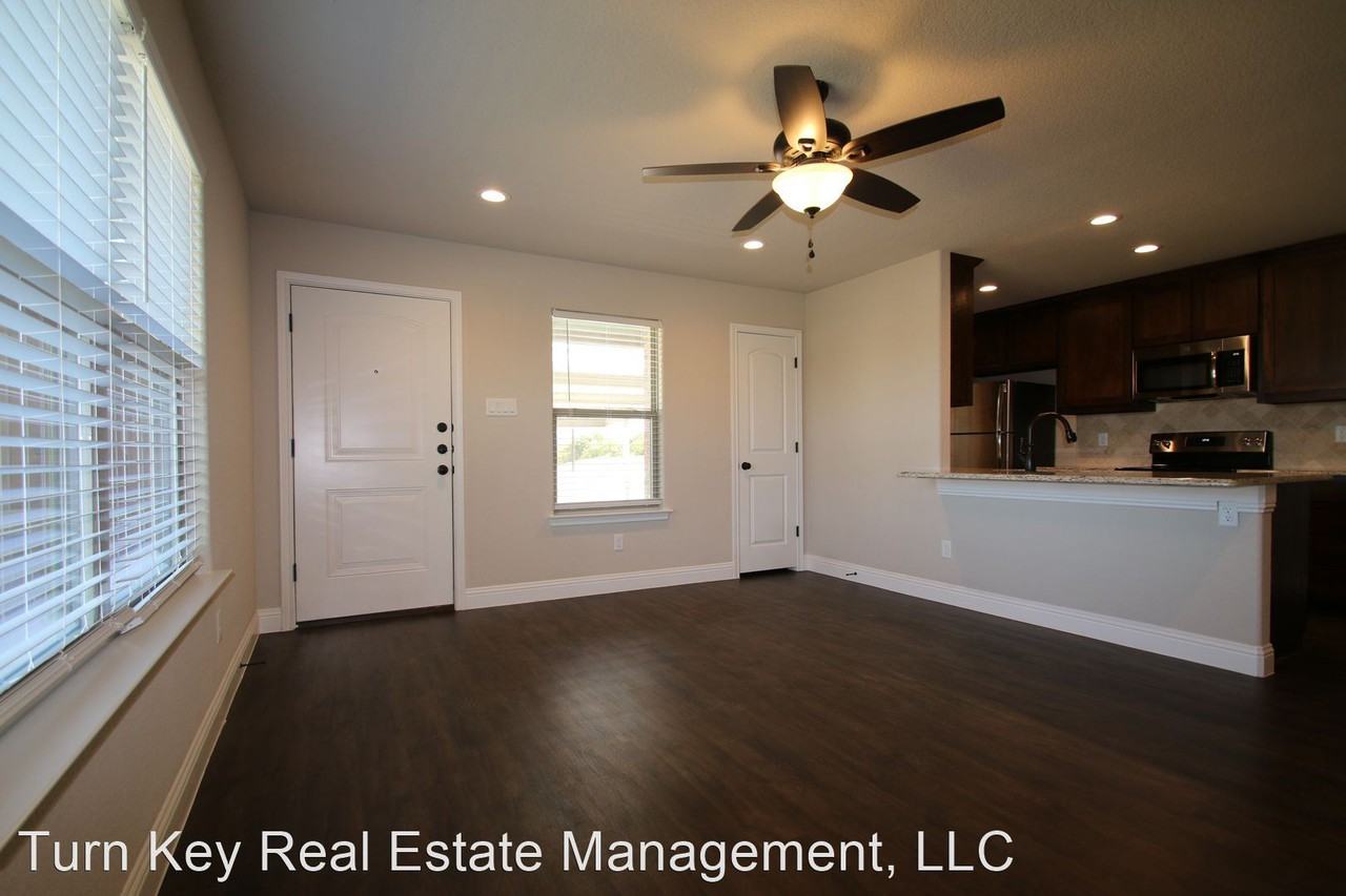 118-120 Crossbow Ct. - Photo 3 of 26