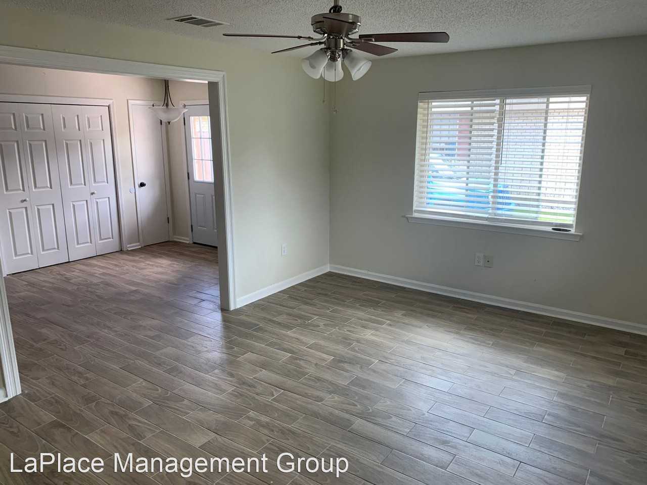 312-14 Meadows Dr - Photo 2 of 8