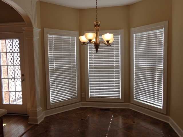 3425 Genoa Dr - Photo 3 of 20