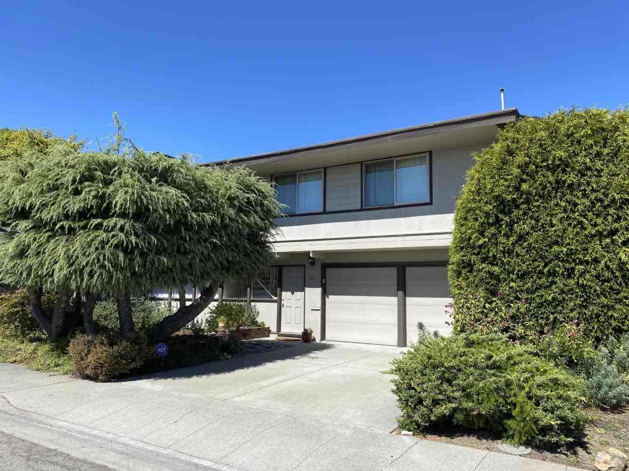 144 Rishell Drive - Photo 3 of 18