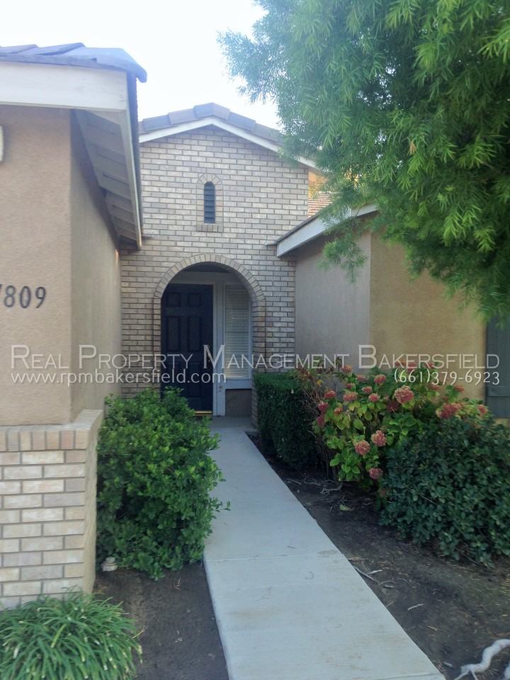 11809 Privet Pl - Photo 2 of 12