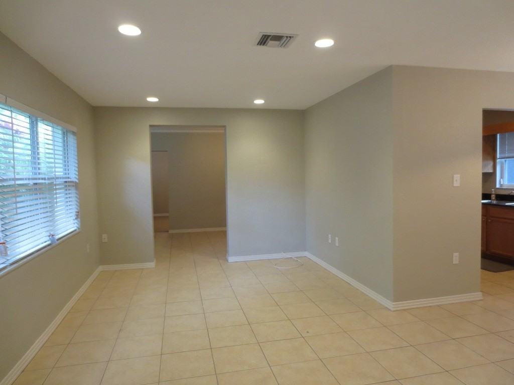 3404 S Belcher Dr - Photo 3 of 18