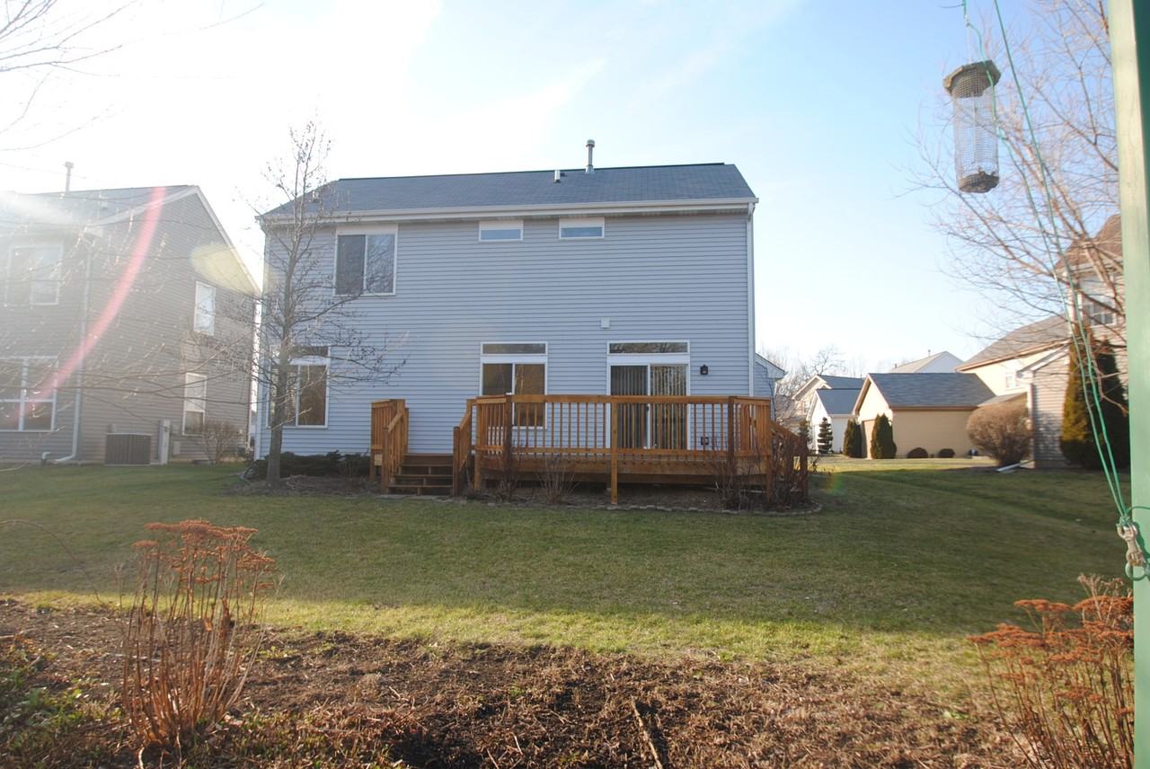 218 W Prairie Ln - Photo 2 of 12