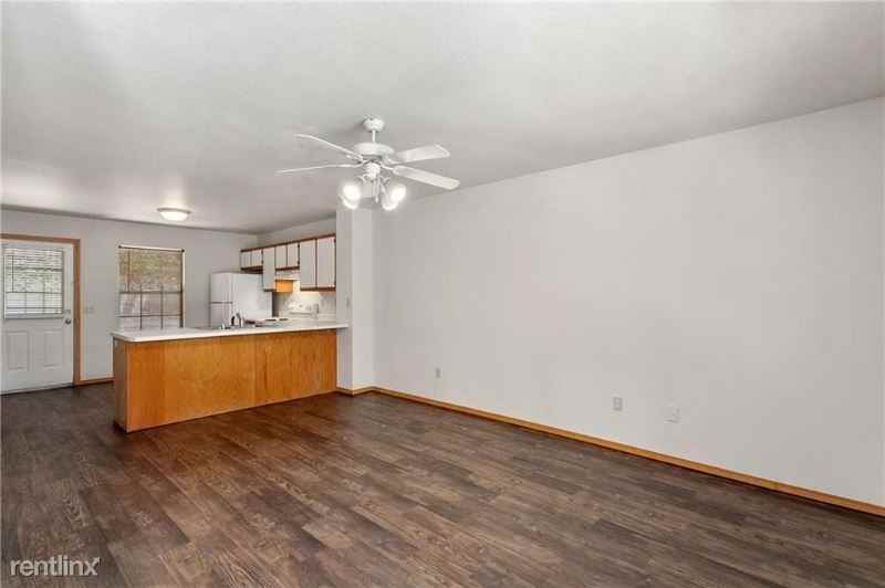 1206 N Iron Horse Dr - Photo 3 of 20