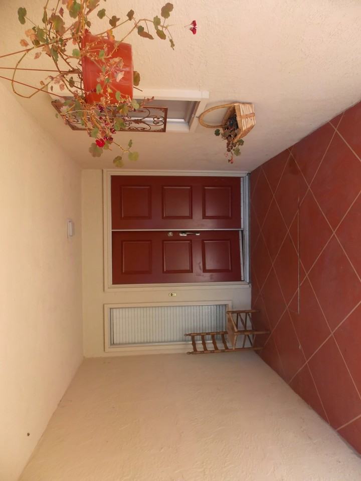 87 Aldebaran Ave - Photo 3 of 21