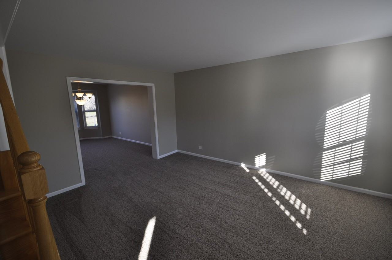 2011 Kensington Pl - Photo 2 of 16