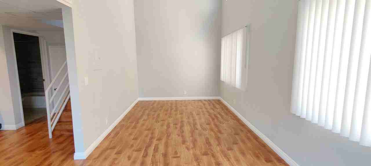 Meridian Hollywood - Photo 3 of 11