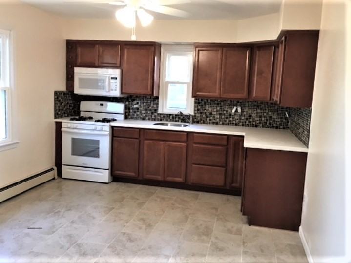 2B Father Hayes Dr - Photo 2 of 16