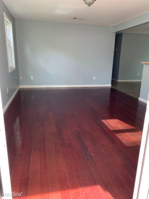 33 Greenfield St - Photo 3 of 23