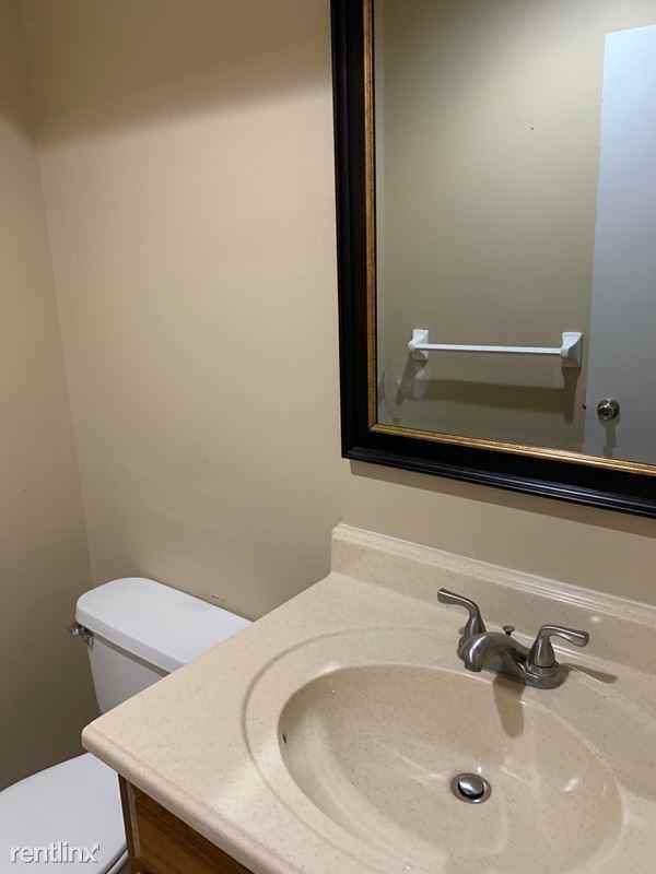 2878 Cranston Dr - Photo 2 of 9