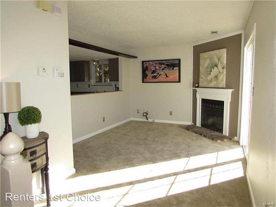 2577 Bluff View Dr - Photo 2 of 15