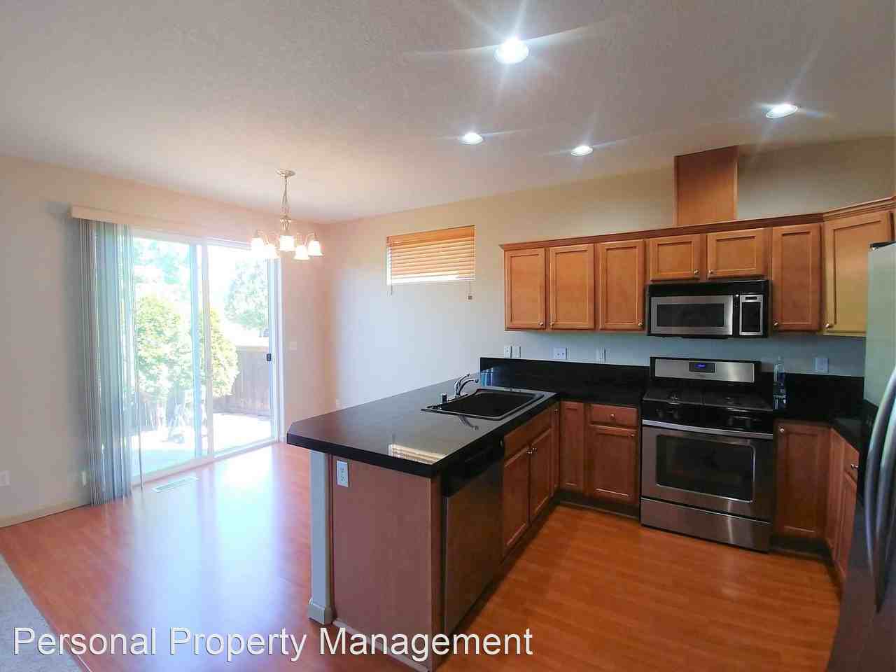 5822 Ne 59th Cir - Photo 3 of 21
