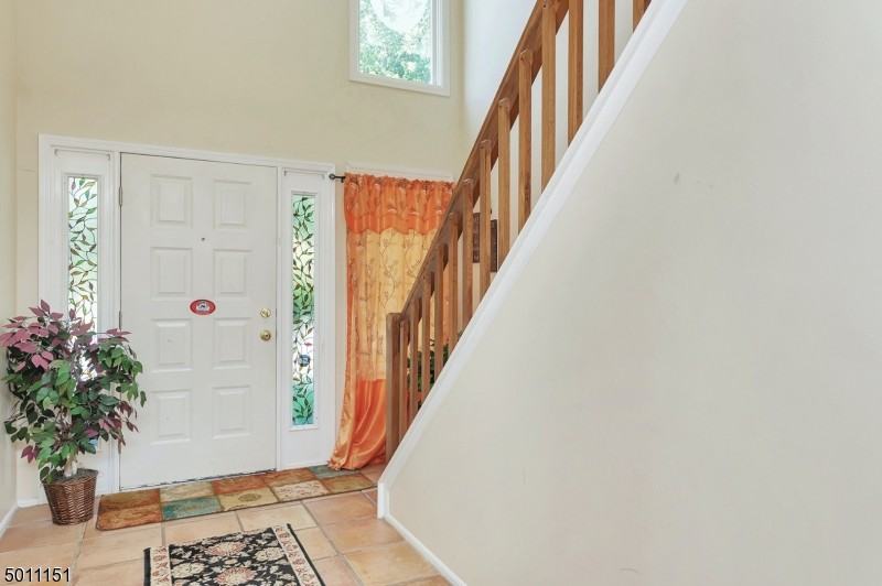 19 Edgefield Dr - Photo 3 of 25