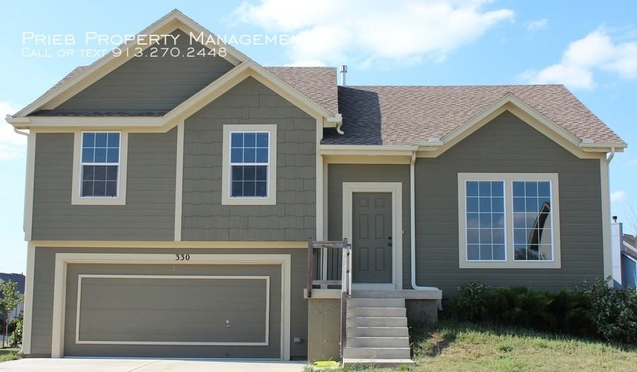 534 N Poplar St - Photo 2 of 21