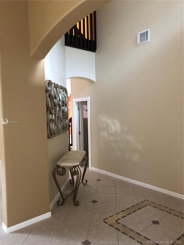 3501 Southwest 146th Terrace - Photo 3 of 28