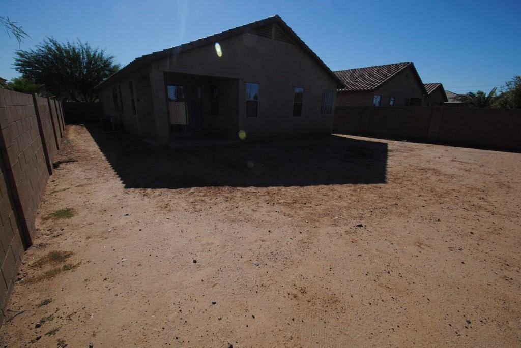 7404 W Sophie Ln - Photo 2 of 24