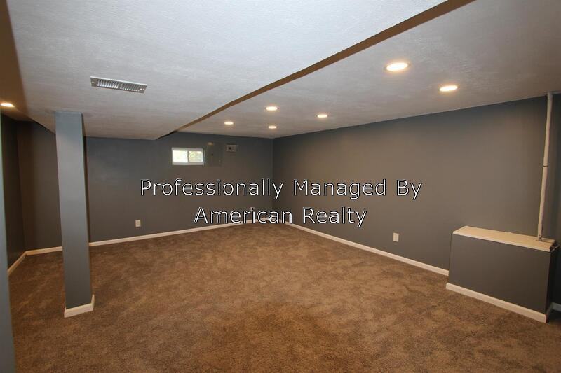 5496 Eastern Ave Se - Photo 3 of 8