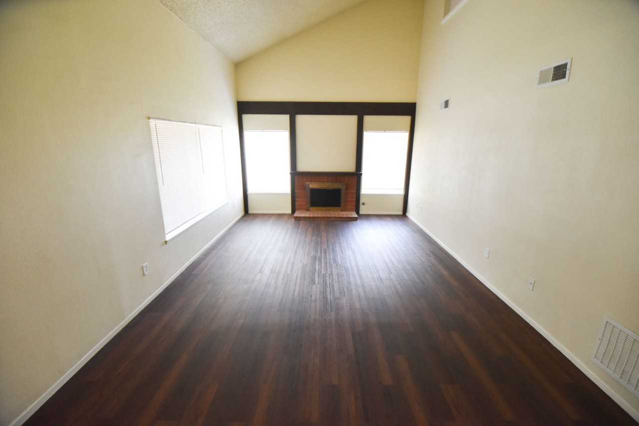 44057 7th St E - Photo 3 of 16