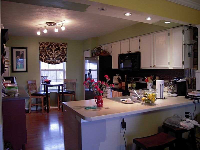 711 Carters Grove Dr - Photo 3 of 7