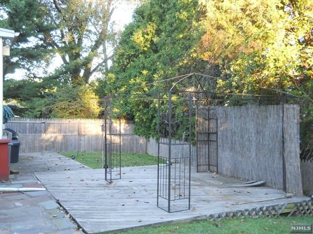 15 Walter Nightengale Pl - Photo 3 of 14