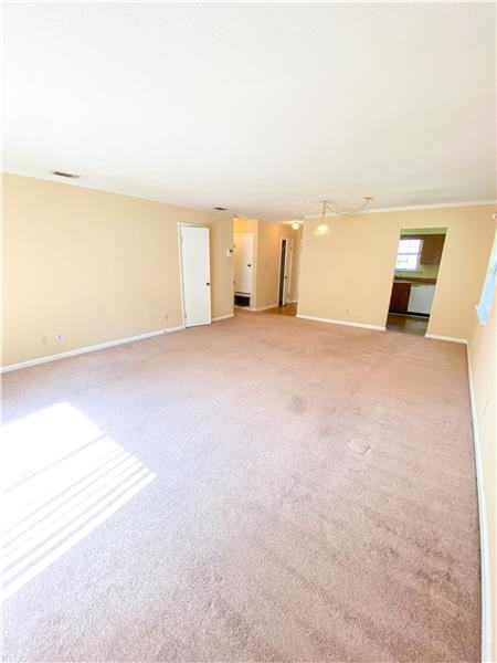 16 Cobbler Ct #B - Photo 2 of 17