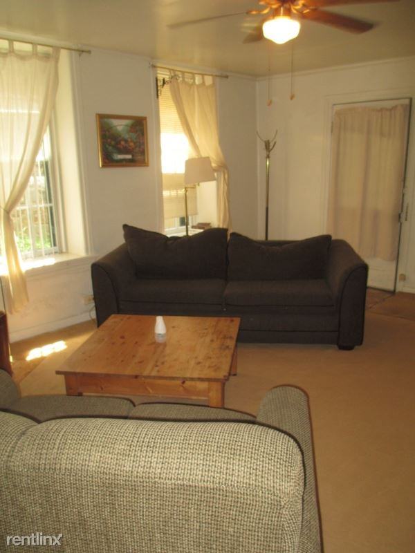 233 S Prospect St - Photo 2 of 7