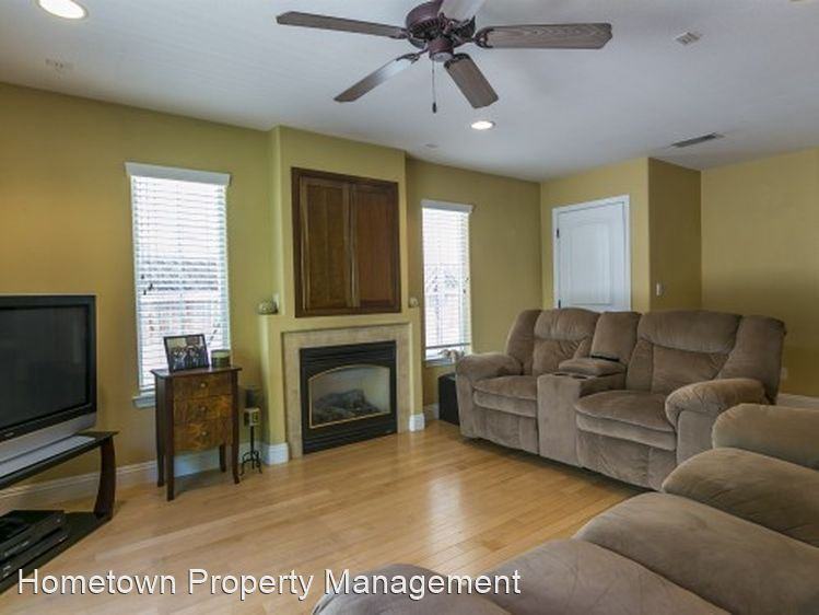 1022 La Costa Ct - Photo 3 of 7
