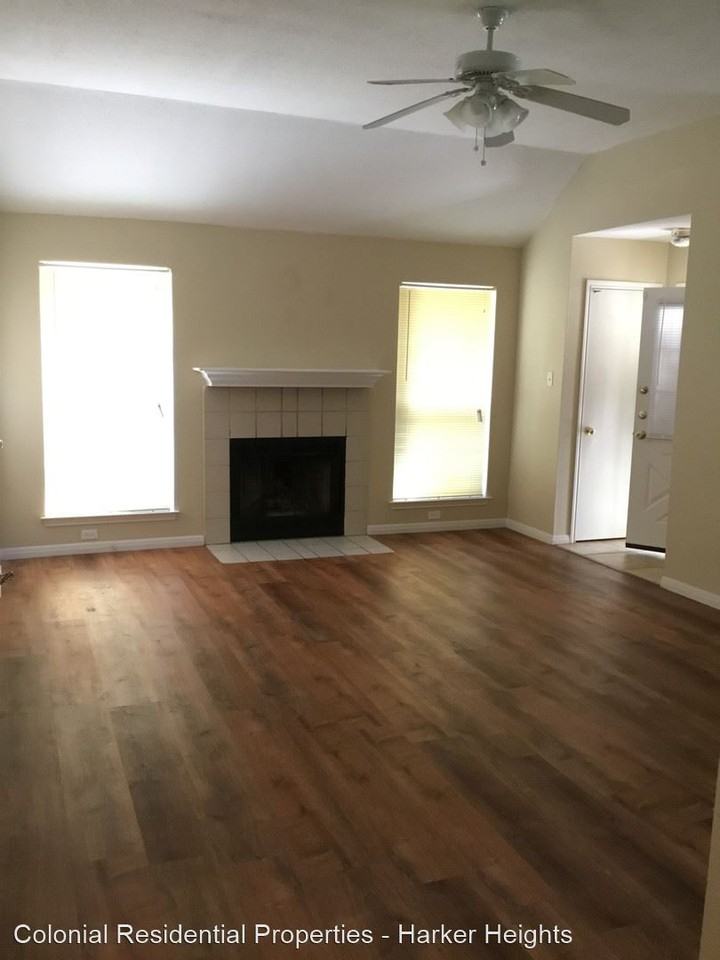 2407 Armadillo Dr - Photo 2 of 8
